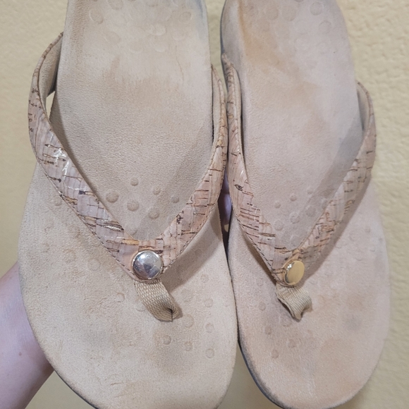 Vionic sandals - Picture 2 of 12